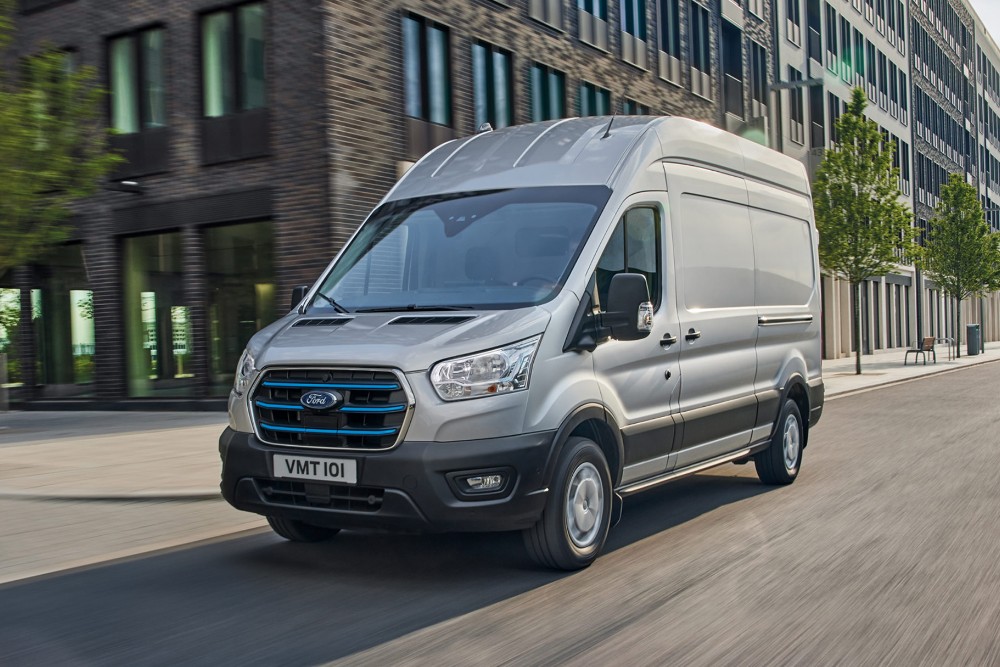 Ford Transit su strada
