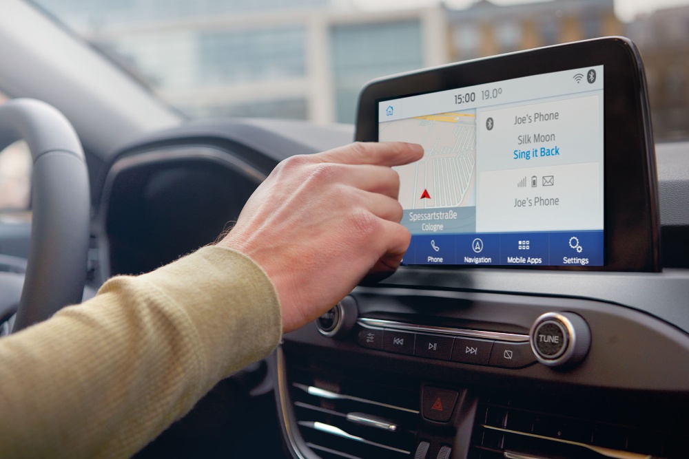 Interno Ford con primo piano di SYNC 3