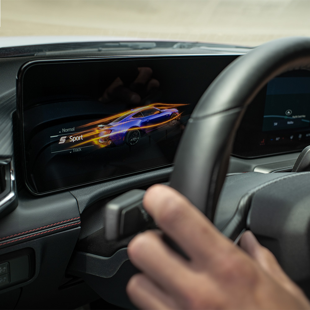 Quadro digitale del Ford Mustang in modalità Sport