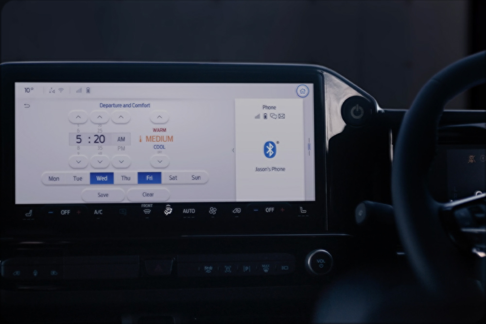 Schermo dell'infotainment del Ford E-Transit Custom.