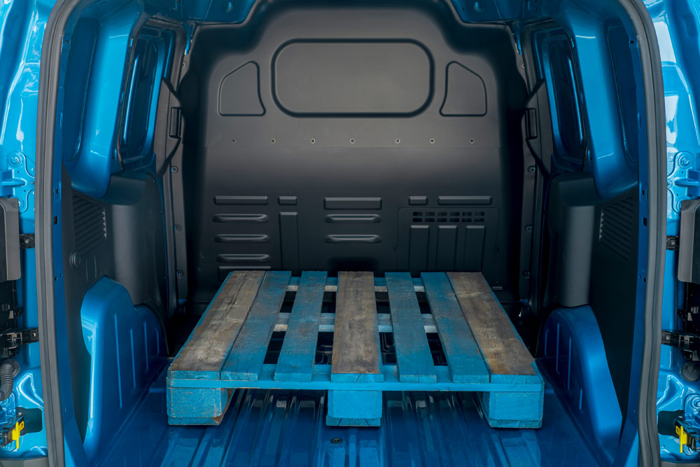 Ford E-Transit Courier Spazio di carico posteriore