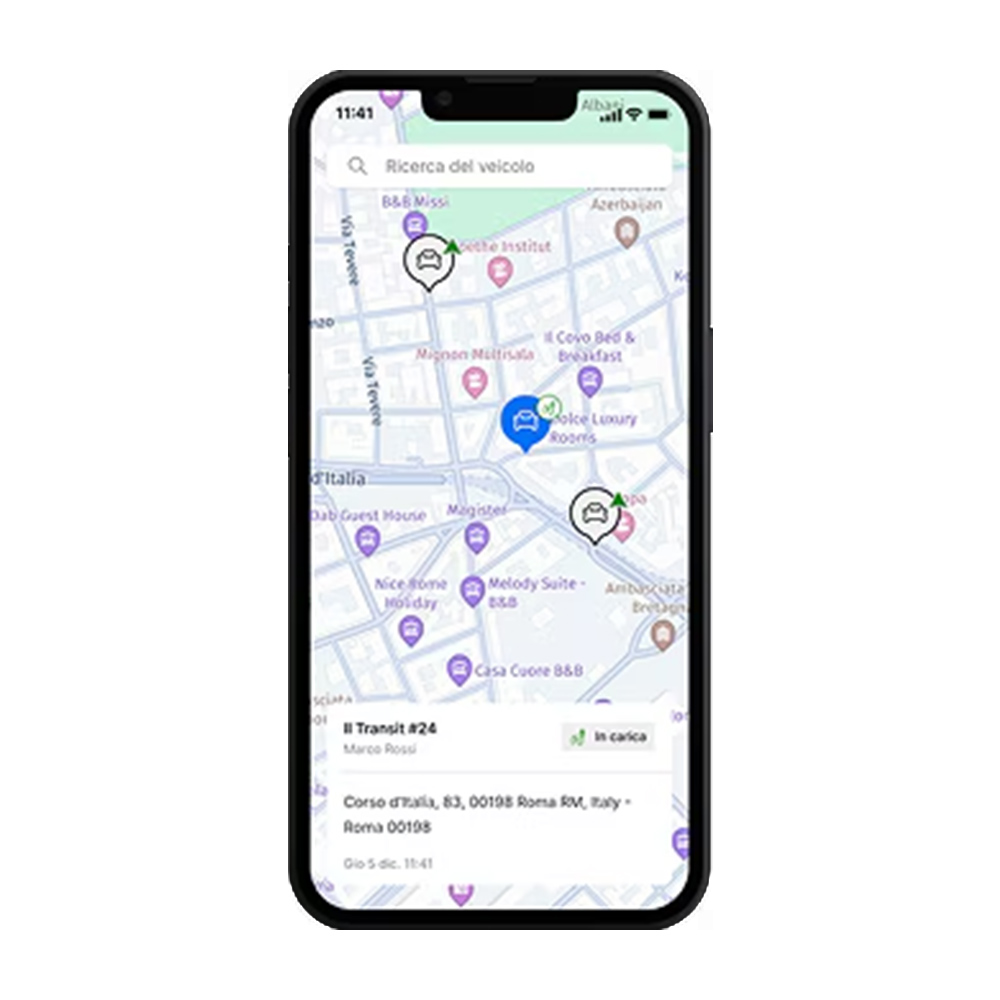 Vista Ford Pro Telematics Drive con mappa in tempo reale di tre veicoli, uno evidenziato con stato e posizione.